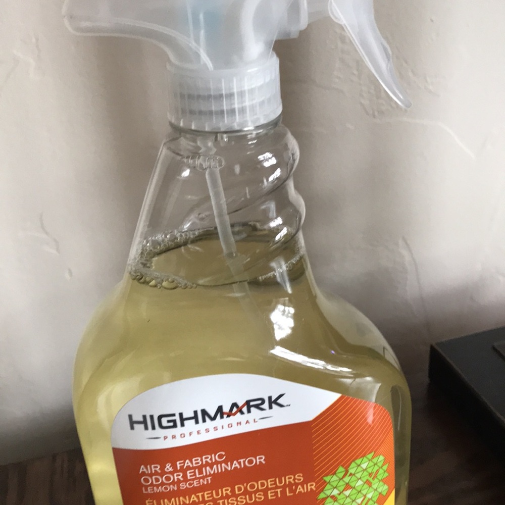 ❄️❄️BOGO❄️❄️ NIP Highmark Prof Air/Fabric Odor Eliminator Lemon scented 32 Fl oz - Picture 4 of 7